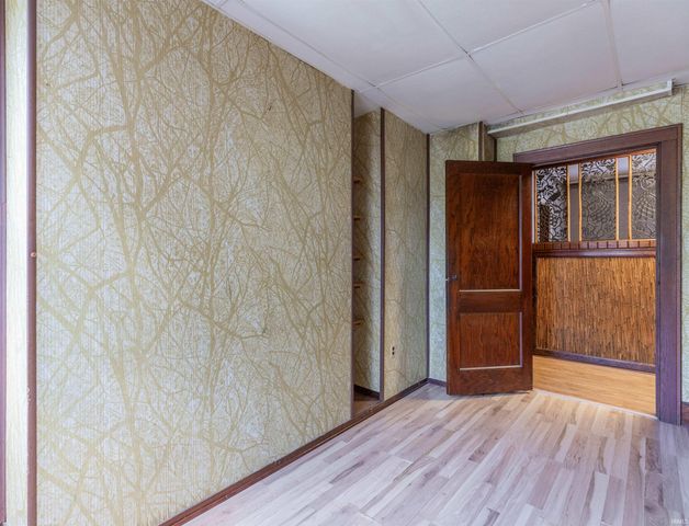 1417 Mesker Park Drive, Evansville, IN 47720