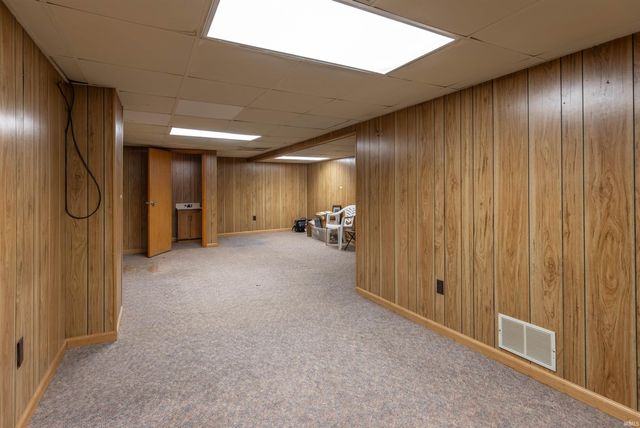 1417 Mesker Park Drive, Evansville, IN 47720