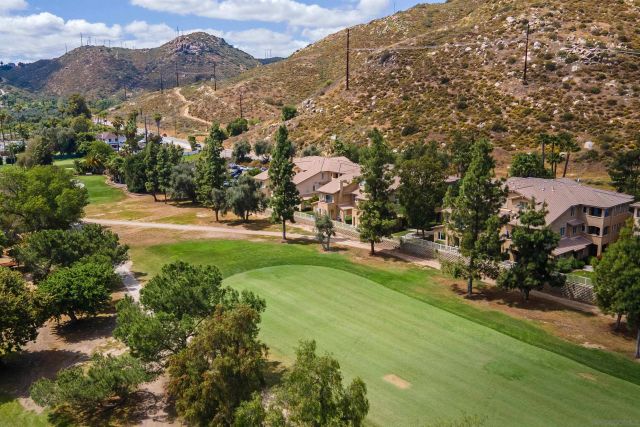 3177 Dehesa Road 14, El Cajon, CA 92019