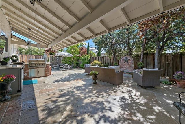 1722 Sweetbriar Drive, San Jose, CA 95125