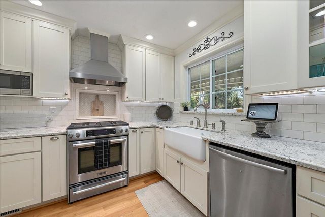 1722 Sweetbriar Drive, San Jose, CA 95125