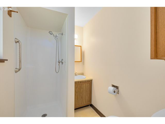 6701 Se 122ND Ave, Portland, OR 97236