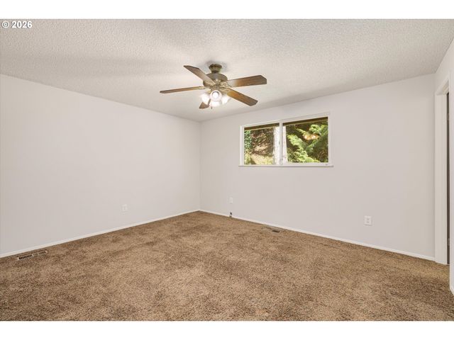 6701 Se 122ND Ave, Portland, OR 97236