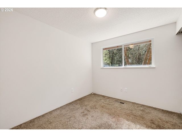 6701 Se 122ND Ave, Portland, OR 97236