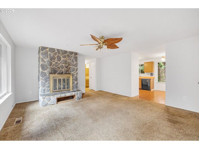 6701 Se 122ND Ave, Portland, OR 97236