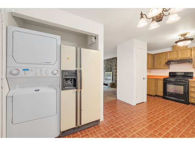 6701 Se 122ND Ave, Portland, OR 97236