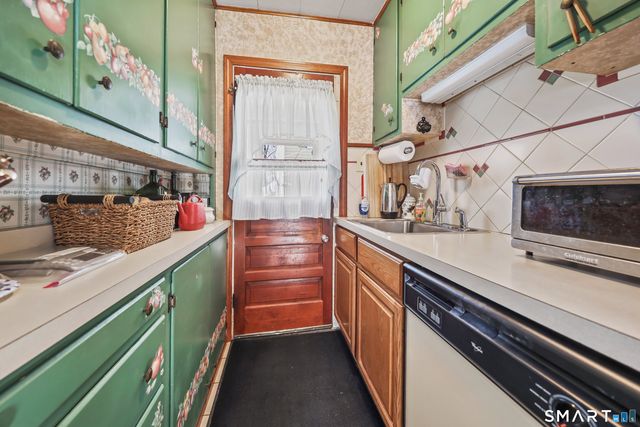 14 Washington Street, Naugatuck, CT 06770