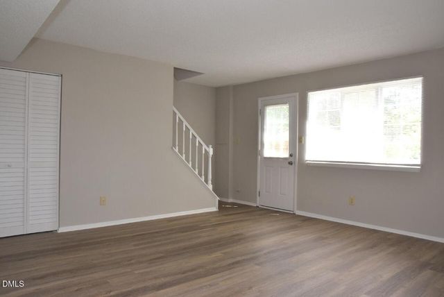 7712 Kingsberry Court, Raleigh, NC 27615