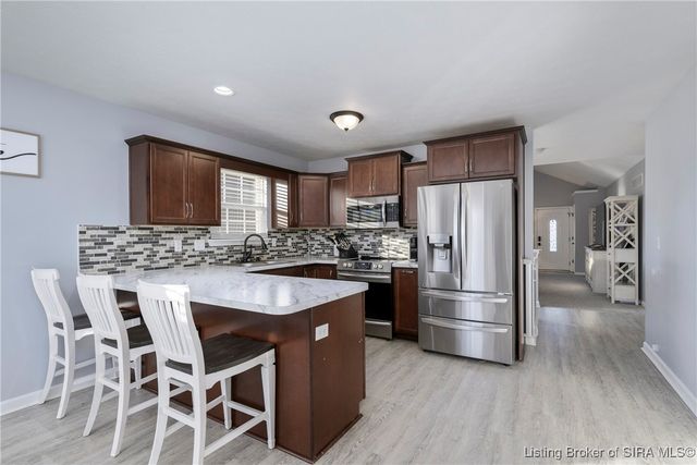 8031 Vista Place, Charlestown, IN 47111