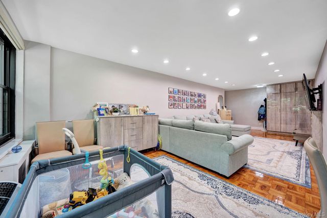 75-34 Bell Boulevard 1E, Oakland Gardens, NY 11364
