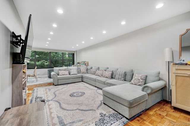 75-34 Bell Boulevard 1E, Oakland Gardens, NY 11364