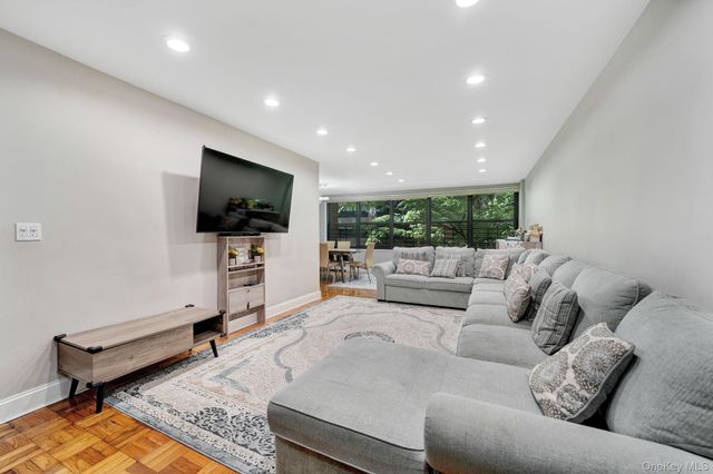 75-34 Bell Boulevard 1E, Oakland Gardens, NY 11364