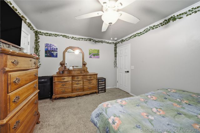 1117 S Marina Drive, Oologah, OK 74053