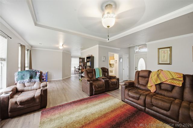 1117 S Marina Drive, Oologah, OK 74053