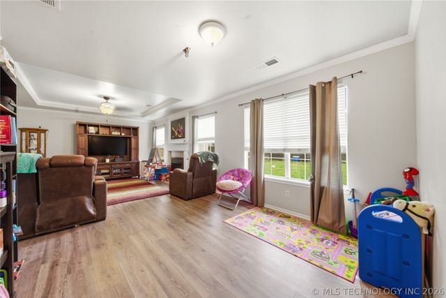 1117 S Marina Drive, Oologah, OK 74053