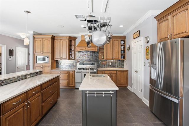 2325 Barbe Street, Lake Charles, LA 70601