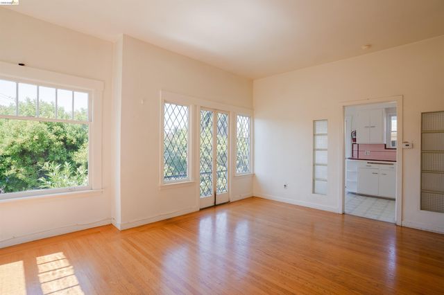 474 Jean, Oakland, CA 94610