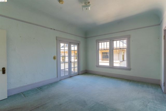 474 Jean, Oakland, CA 94610
