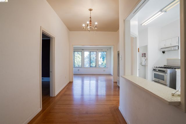 474 Jean, Oakland, CA 94610