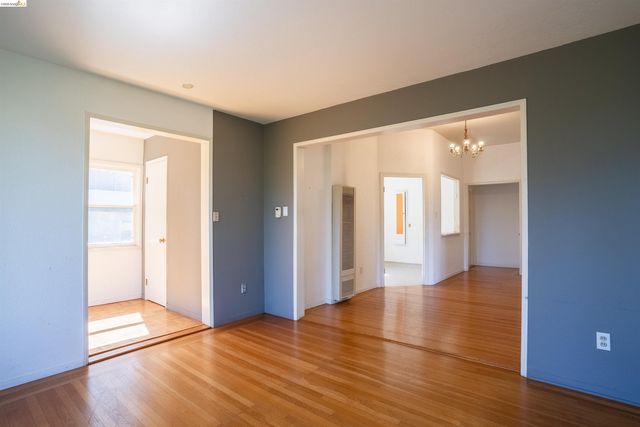 474 Jean, Oakland, CA 94610