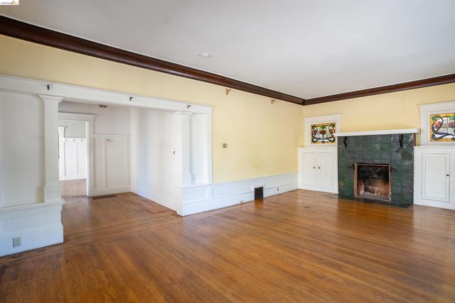 474 Jean, Oakland, CA 94610
