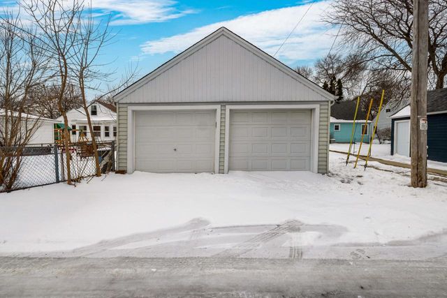 3128 N 82nd STREET, Milwaukee, WI 53222