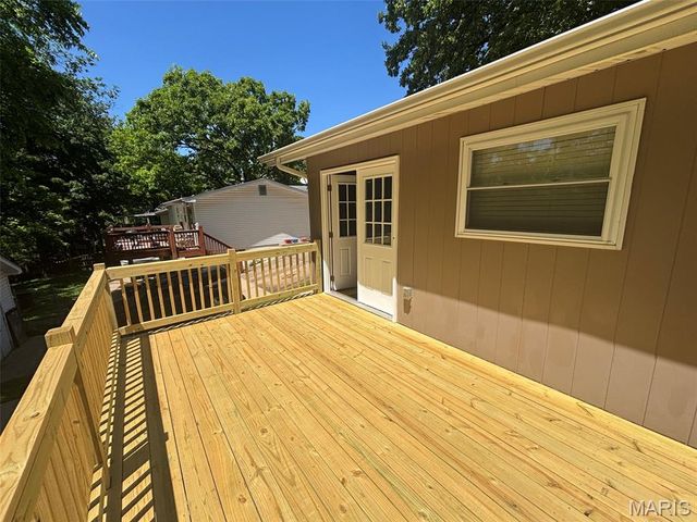 527 Cedar Lane, Festus, MO 63028
