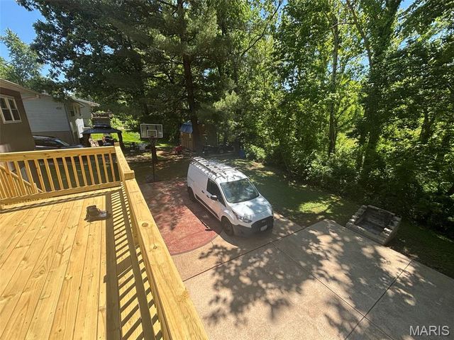 527 Cedar Lane, Festus, MO 63028