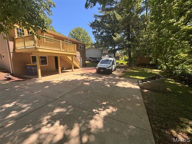 527 Cedar Lane, Festus, MO 63028