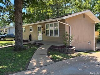 527 Cedar Lane, Festus, MO 63028