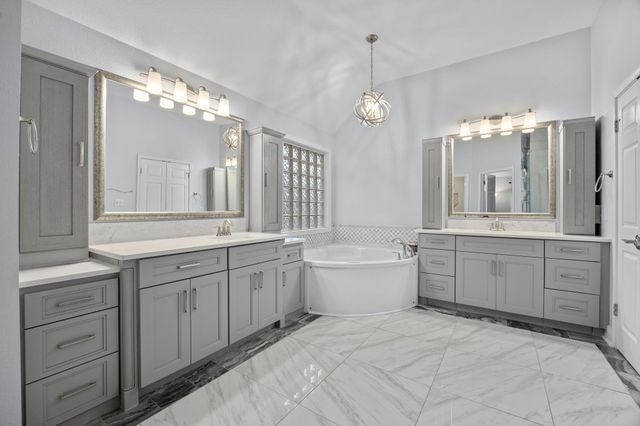 3304 Mulberry Creek DR, Austin, TX 78732