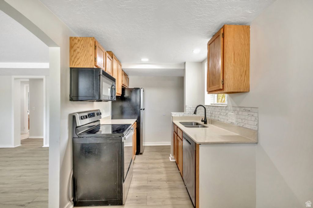 Image 10 of property listing at 2022 E 4500 S, Holladay, UT 84117