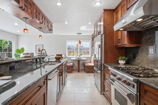 318 Bluefish Court, Foster City, CA 94404