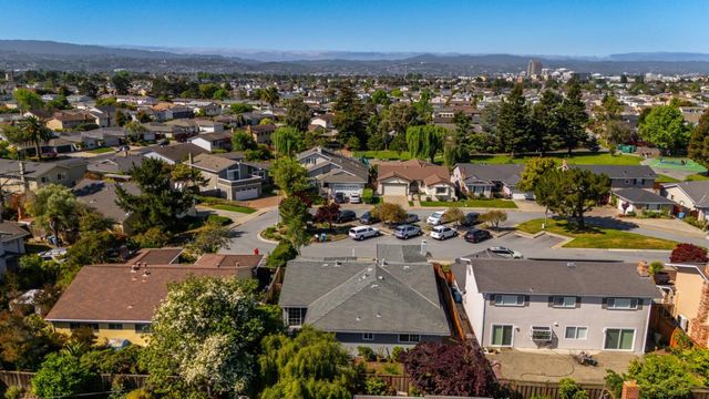 318 Bluefish Court, Foster City, CA 94404