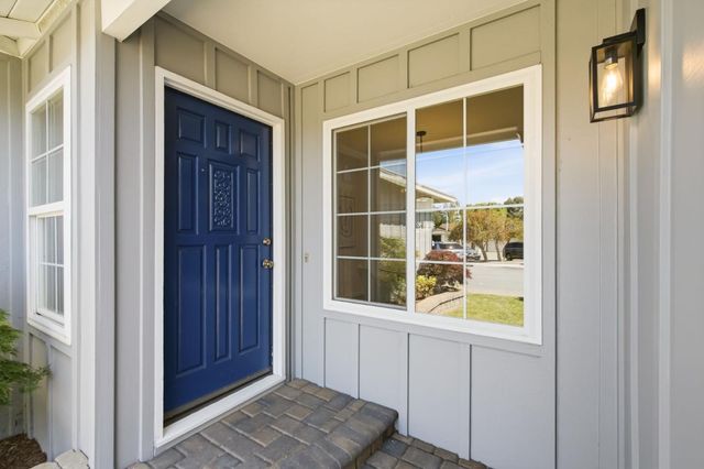 318 Bluefish Court, Foster City, CA 94404