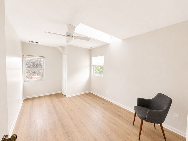 3914 N MOZART Street, Chicago, IL 60618