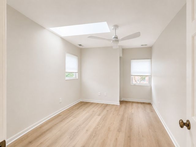 3914 N MOZART Street, Chicago, IL 60618
