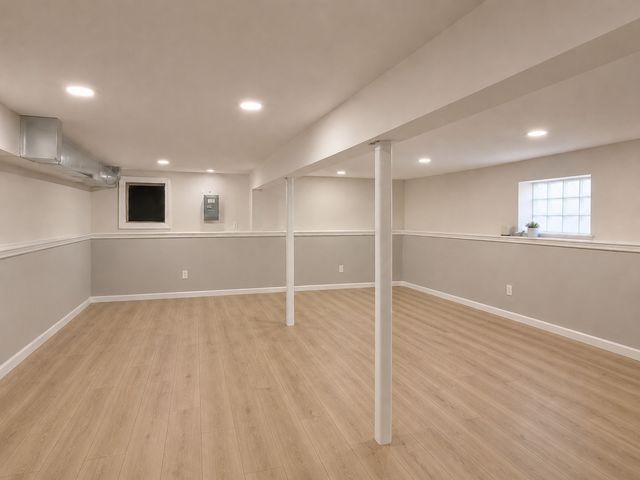 3914 N MOZART Street, Chicago, IL 60618