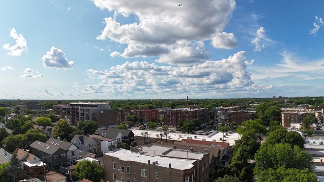 3914 N MOZART Street, Chicago, IL 60618