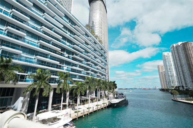 200 Biscayne Boulevard Way 3906, Miami, FL 33131