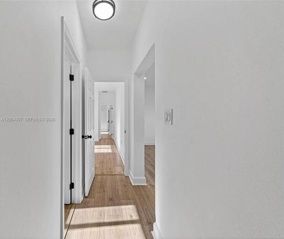 426 SW 26th Rd, Miami, FL 33129