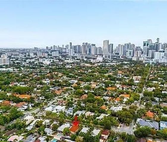 426 SW 26th Rd, Miami, FL 33129