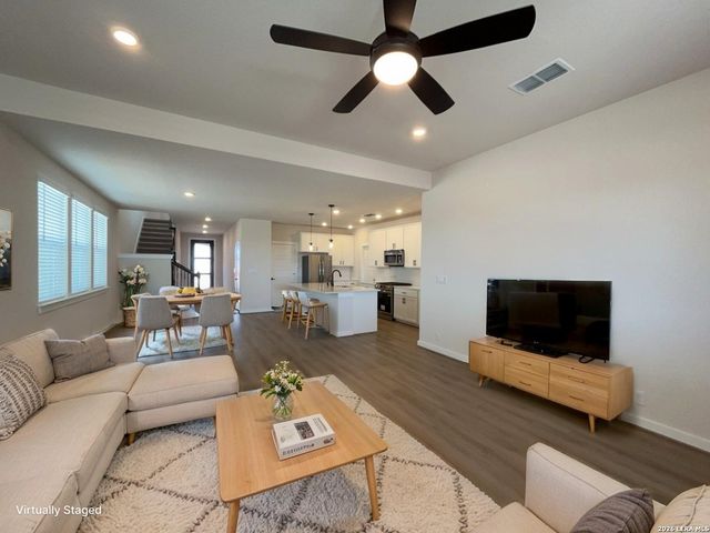 5958 Edna Pt., New Braunfels, TX 78130