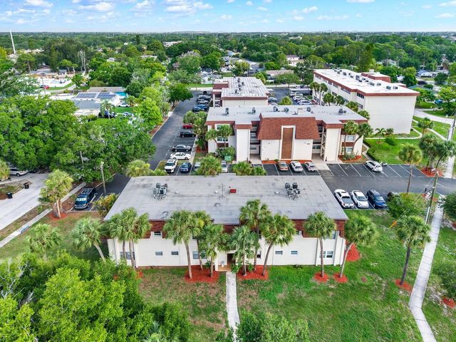 6360 1ST STREET N 103, St Petersburg, FL 33702