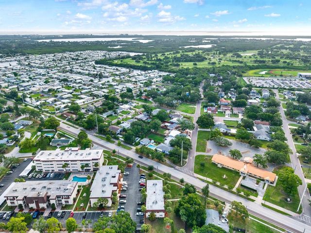 6360 1ST STREET N 103, St Petersburg, FL 33702