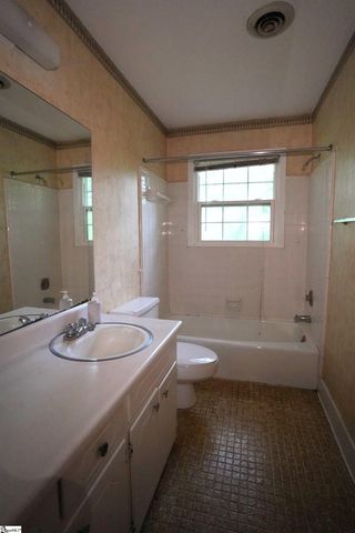 100 Crowndale Drive, Taylors, SC 29687