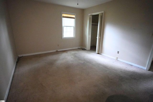 100 Crowndale Drive, Taylors, SC 29687
