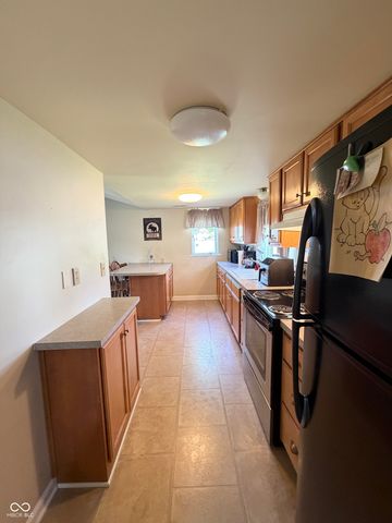 303 E Pat Rady Way, Bainbridge, IN 46105