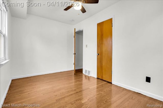 576 Markle Avenue, Pontiac, MI 48340