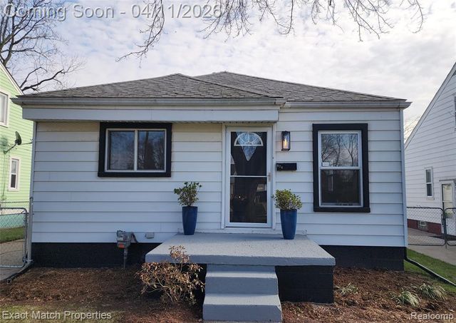576 Markle Avenue, Pontiac, MI 48340